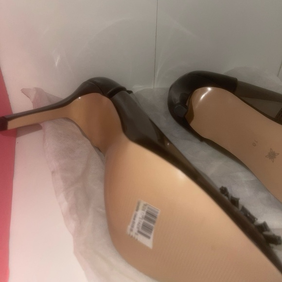 BCBGeneration Hillax Pump Heels Black Clear Size 10 One Rhinestone Missing! - Picture 12 of 14